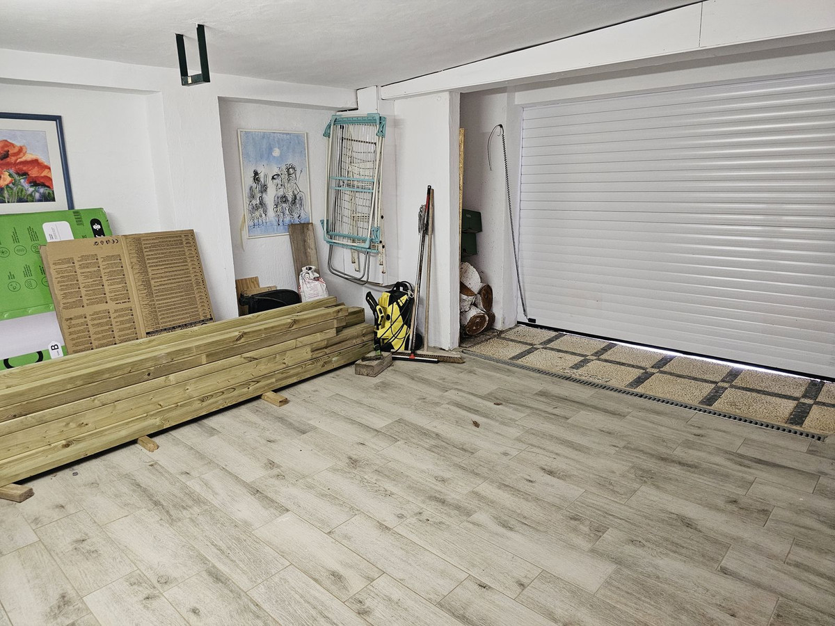 3 Bed Townhouse for sale in Entrerrios Málaga, Málaga, Spain