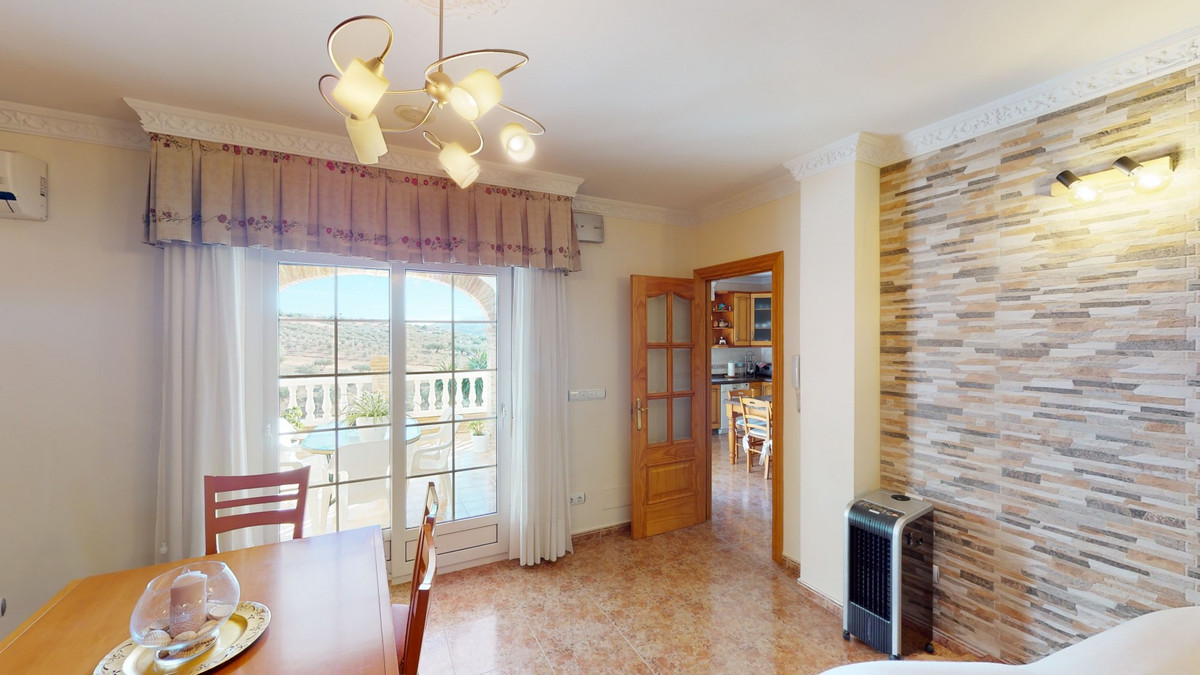 6 Bed Townhouse for sale in Alcaucín Costa Del Sol East, Málaga, Spain