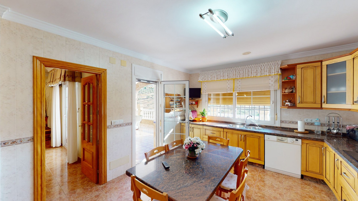 6 Bed Townhouse for sale in Alcaucín Costa Del Sol East, Málaga, Spain