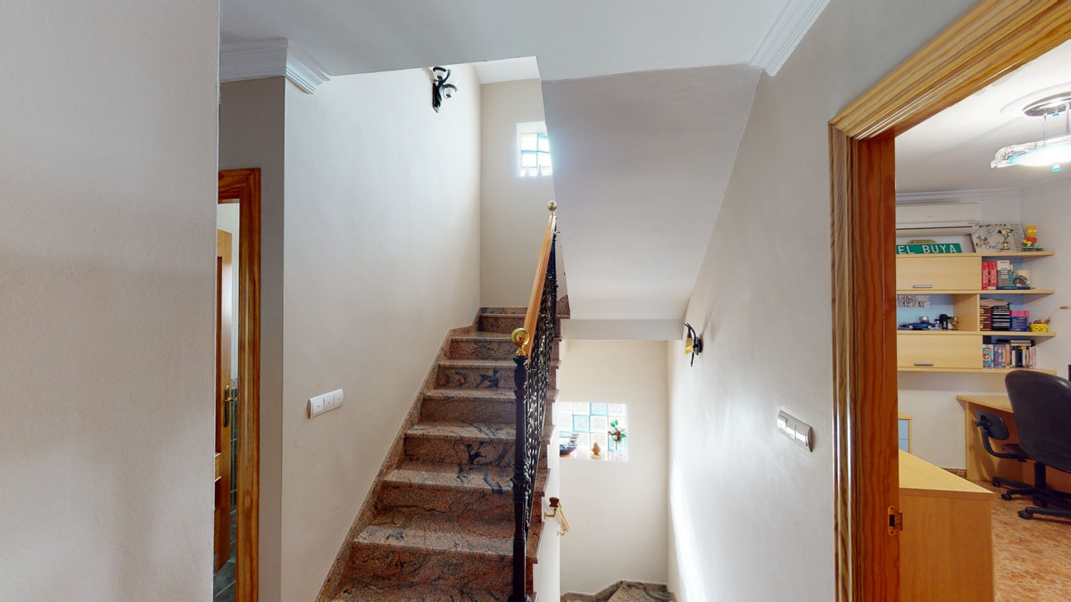 6 Bed Townhouse for sale in Alcaucín Costa Del Sol East, Málaga, Spain