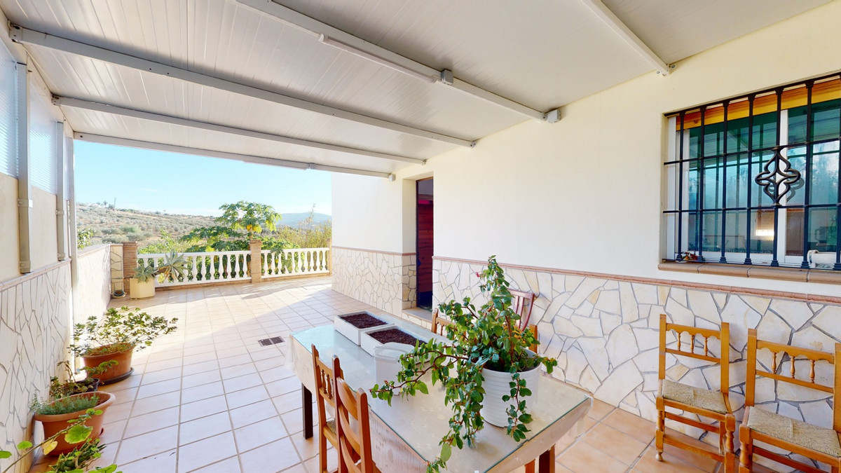 6 Bed Townhouse for sale in Alcaucín Costa Del Sol East, Málaga, Spain