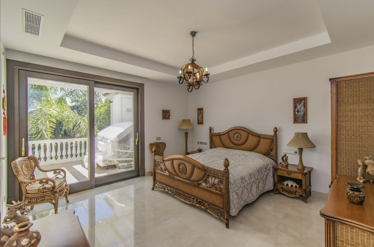 Se vende Villa - Chalet de 6 dormitorios en Costa Del Sol, Málaga, España