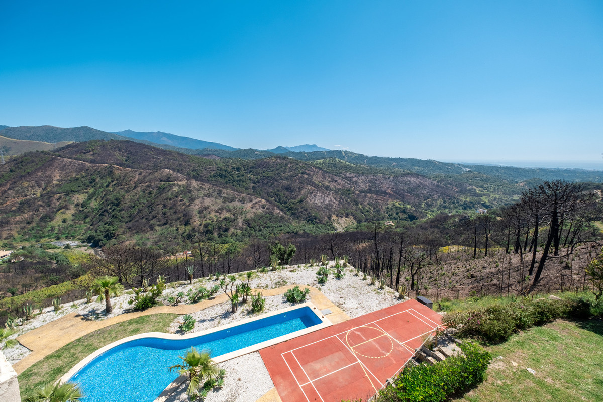 Se vende Finca - Cortijo de 7 dormitorios en Costa Del Sol, Málaga, España