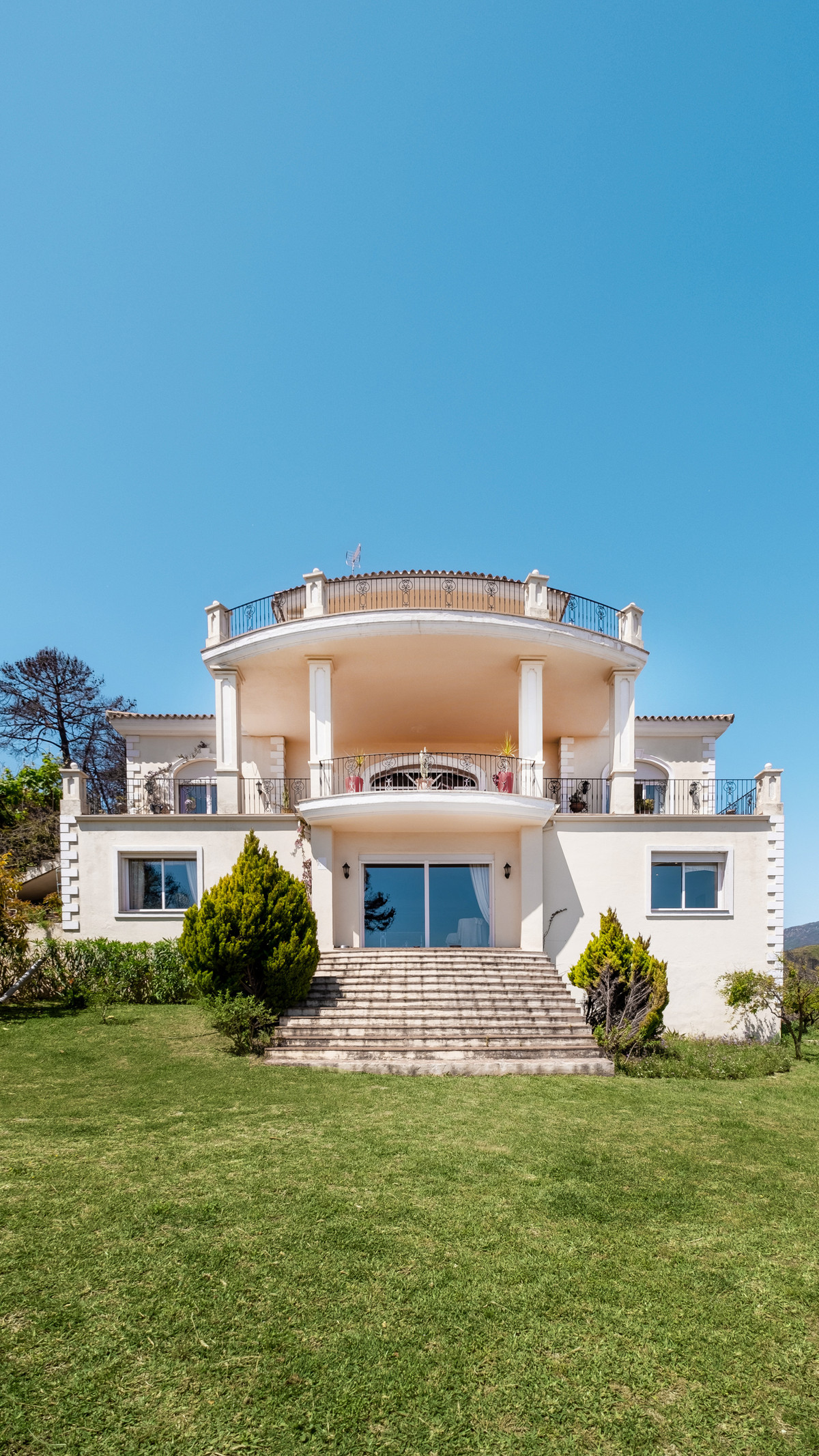 Se vende Finca - Cortijo de 7 dormitorios en Costa Del Sol, Málaga, España