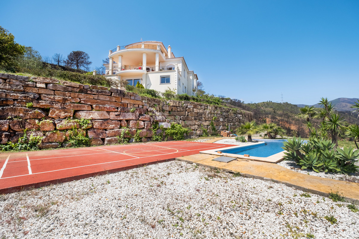 Se vende Finca - Cortijo de 7 dormitorios en Costa Del Sol, Málaga, España