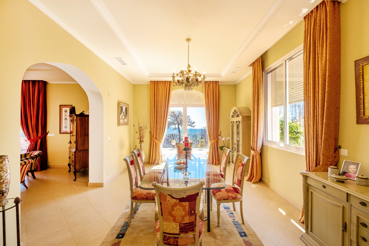 Se vende Finca - Cortijo de 7 dormitorios en Costa Del Sol, Málaga, España