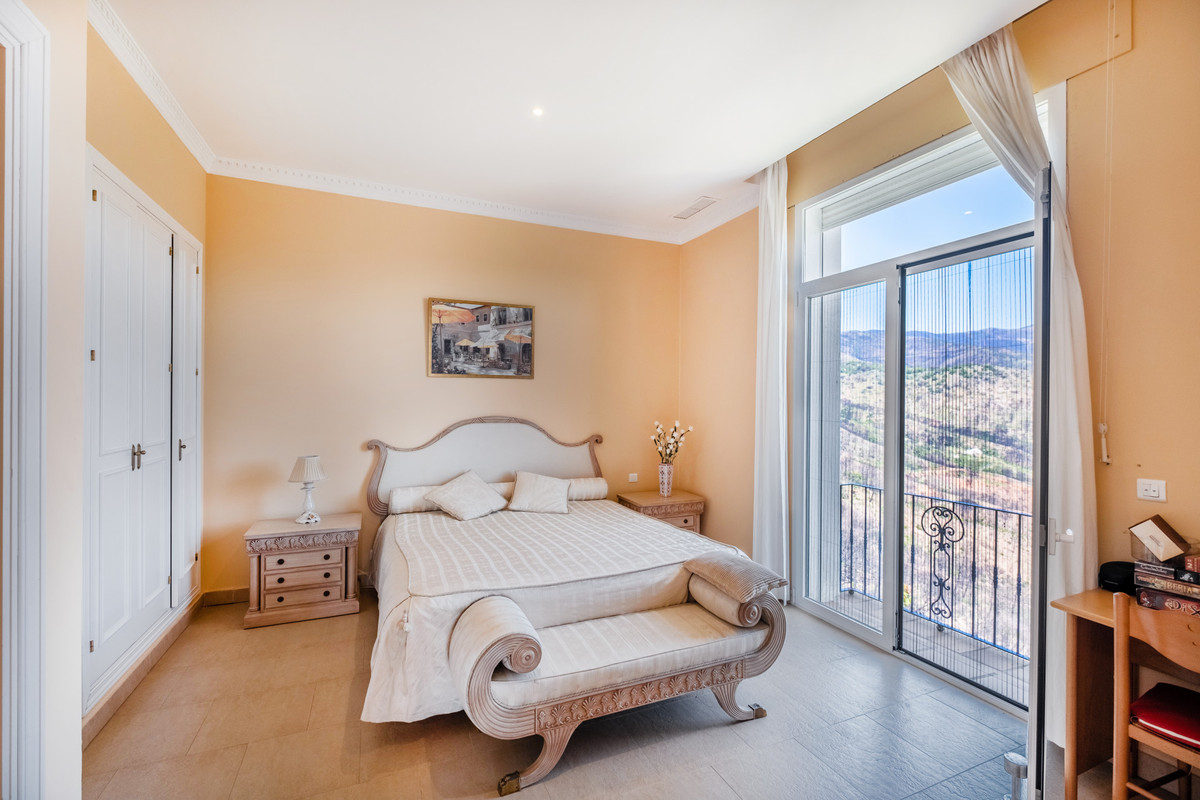 Se vende Finca - Cortijo de 7 dormitorios en Costa Del Sol, Málaga, España