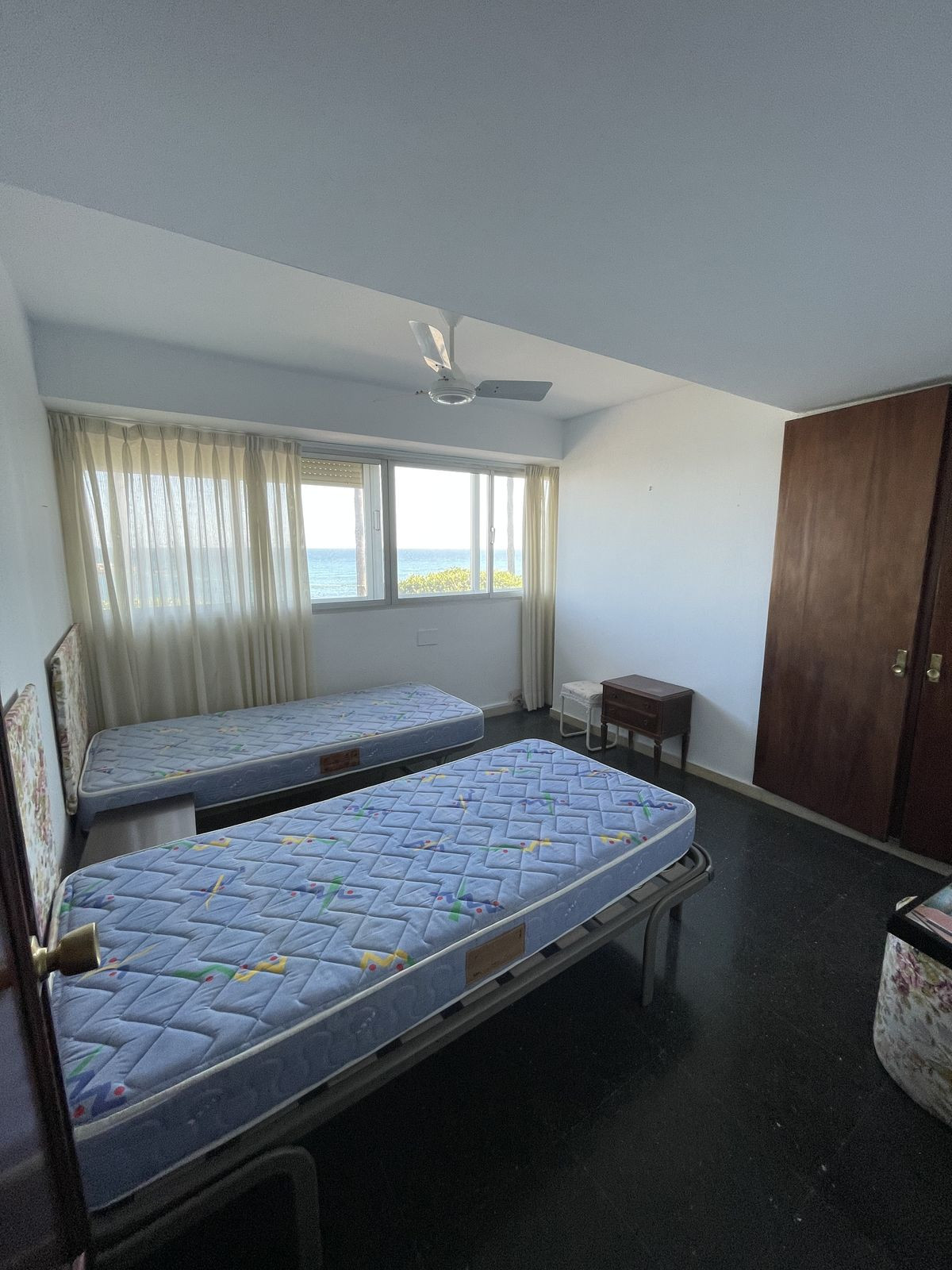 4 Bed Apartment for sale in Marbella Costa Del Sol, Málaga, Spain