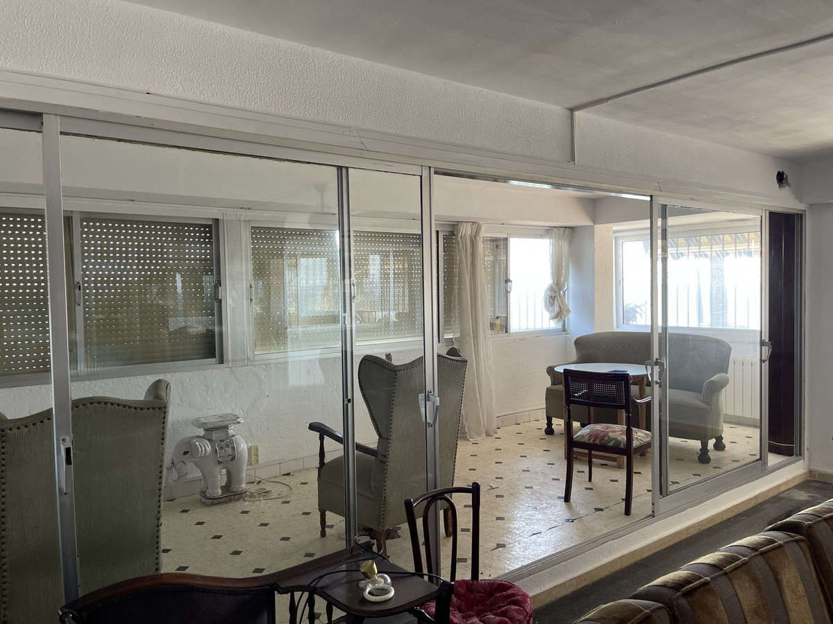 4 Bed Apartment for sale in Marbella Costa Del Sol, Málaga, Spain