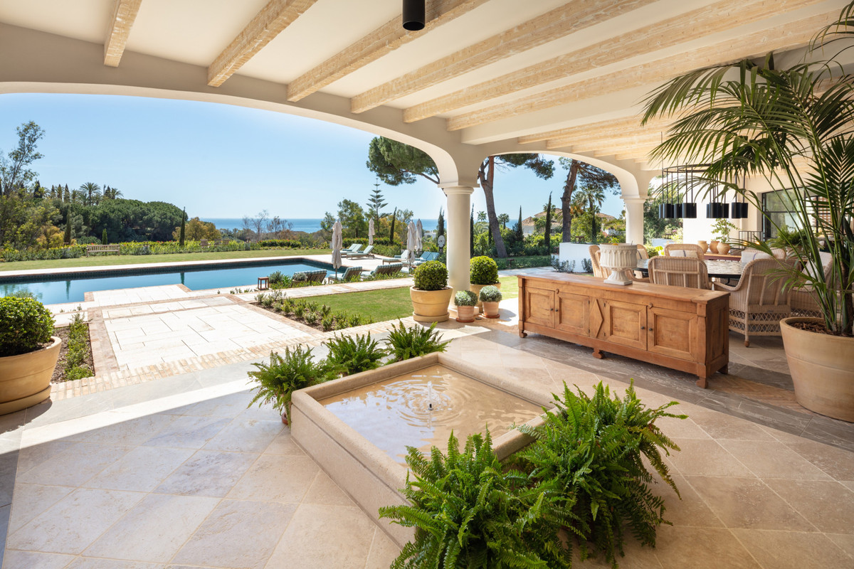 Se vende Villa - Chalet de 16 dormitorios en Costa Del Sol, Málaga, España