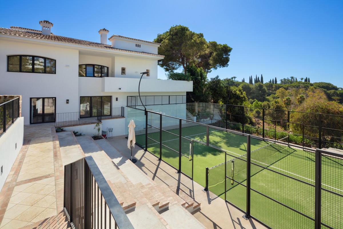 Se vende Villa - Chalet de 16 dormitorios en Costa Del Sol, Málaga, España