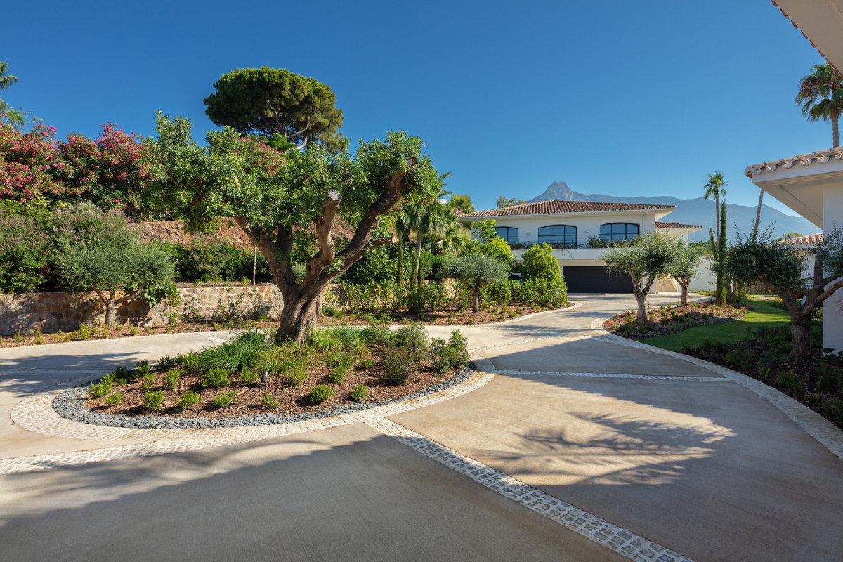 Se vende Villa - Chalet de 16 dormitorios en Costa Del Sol, Málaga, España
