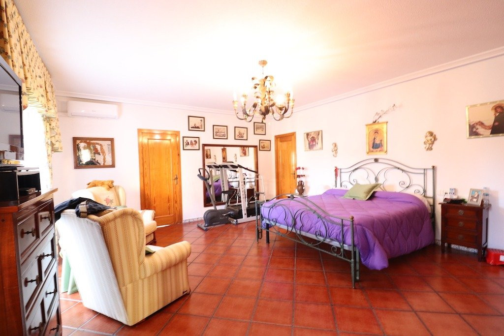 5 Bed Townhouse for sale in El Chaparral Costa Blanca, Alicante, Spain