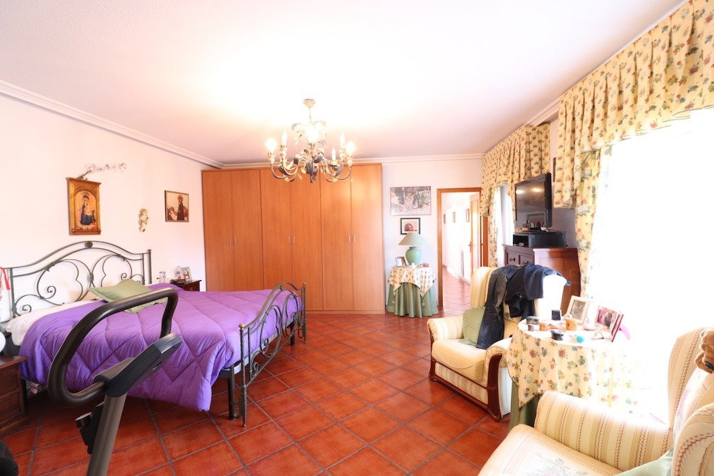 5 Bed Townhouse for sale in El Chaparral Costa Blanca, Alicante, Spain