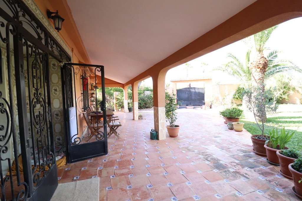 5 Bed Townhouse for sale in El Chaparral Costa Blanca, Alicante, Spain
