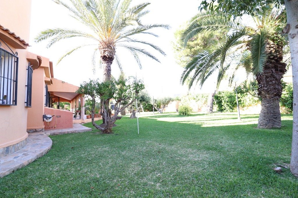 5 Bed Townhouse for sale in El Chaparral Costa Blanca, Alicante, Spain