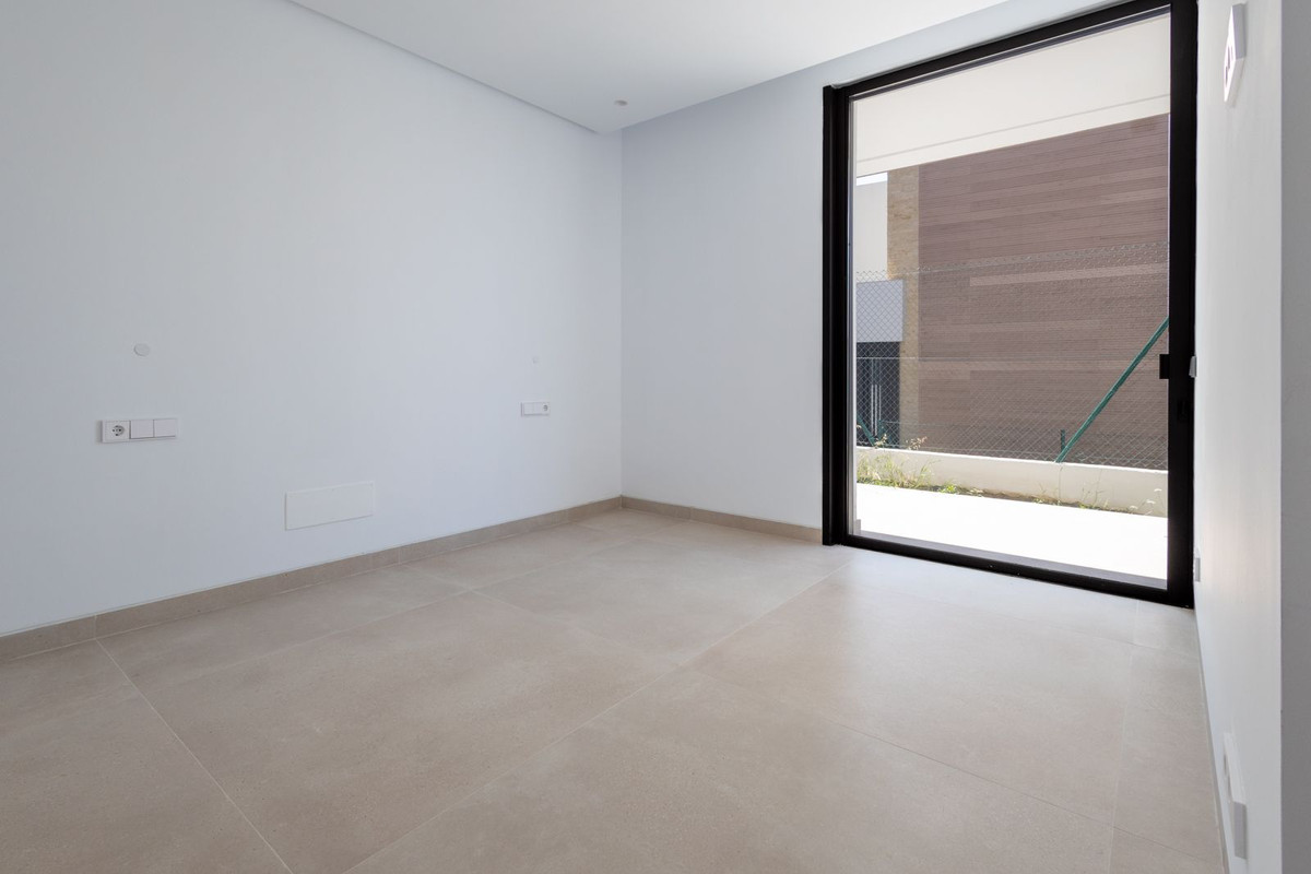 Se vende Villa - Chalet de 4 dormitorios en Costa Del Sol, Málaga, España