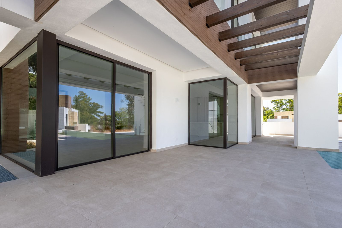 Se vende Villa - Chalet de 4 dormitorios en Costa Del Sol, Málaga, España