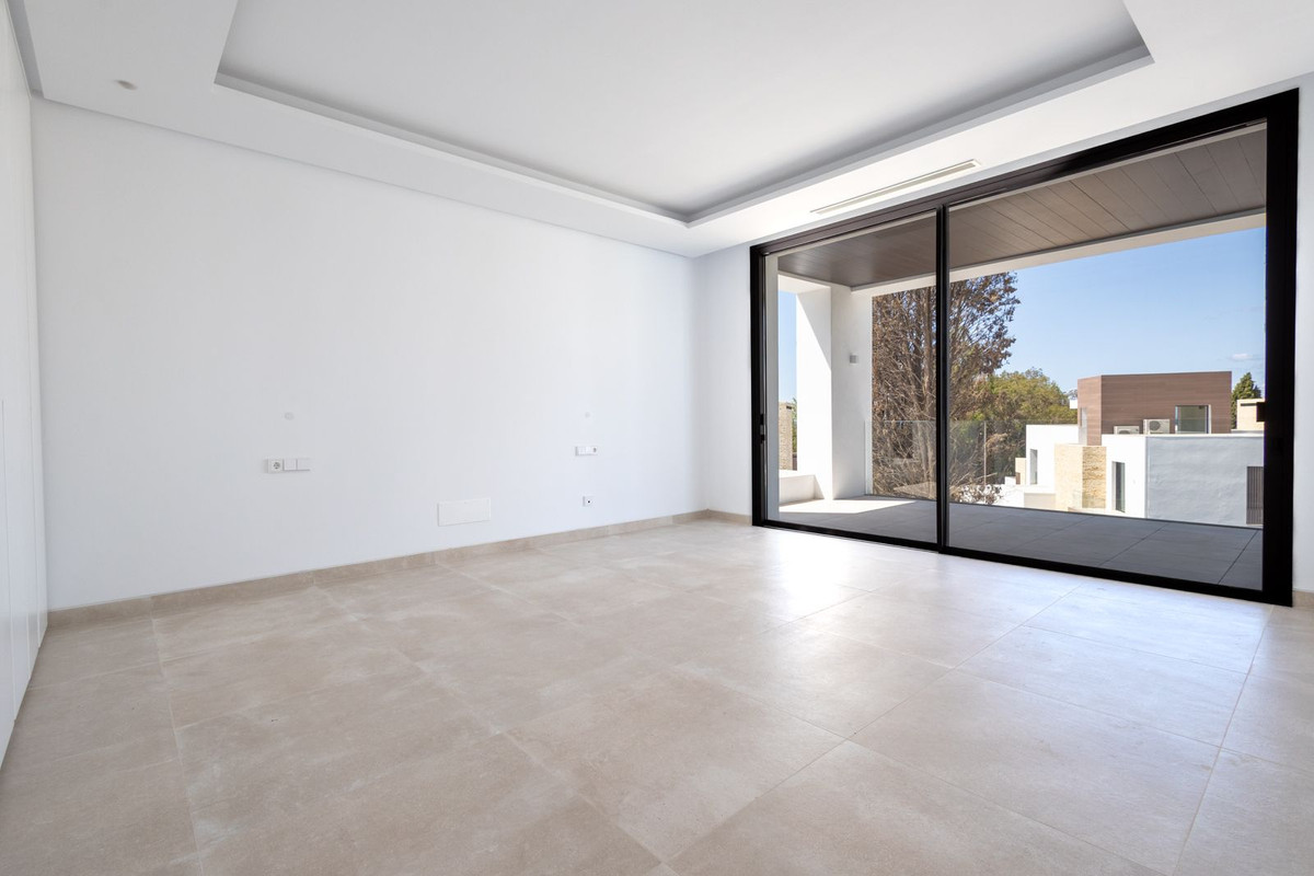 Se vende Villa - Chalet de 4 dormitorios en Costa Del Sol, Málaga, España