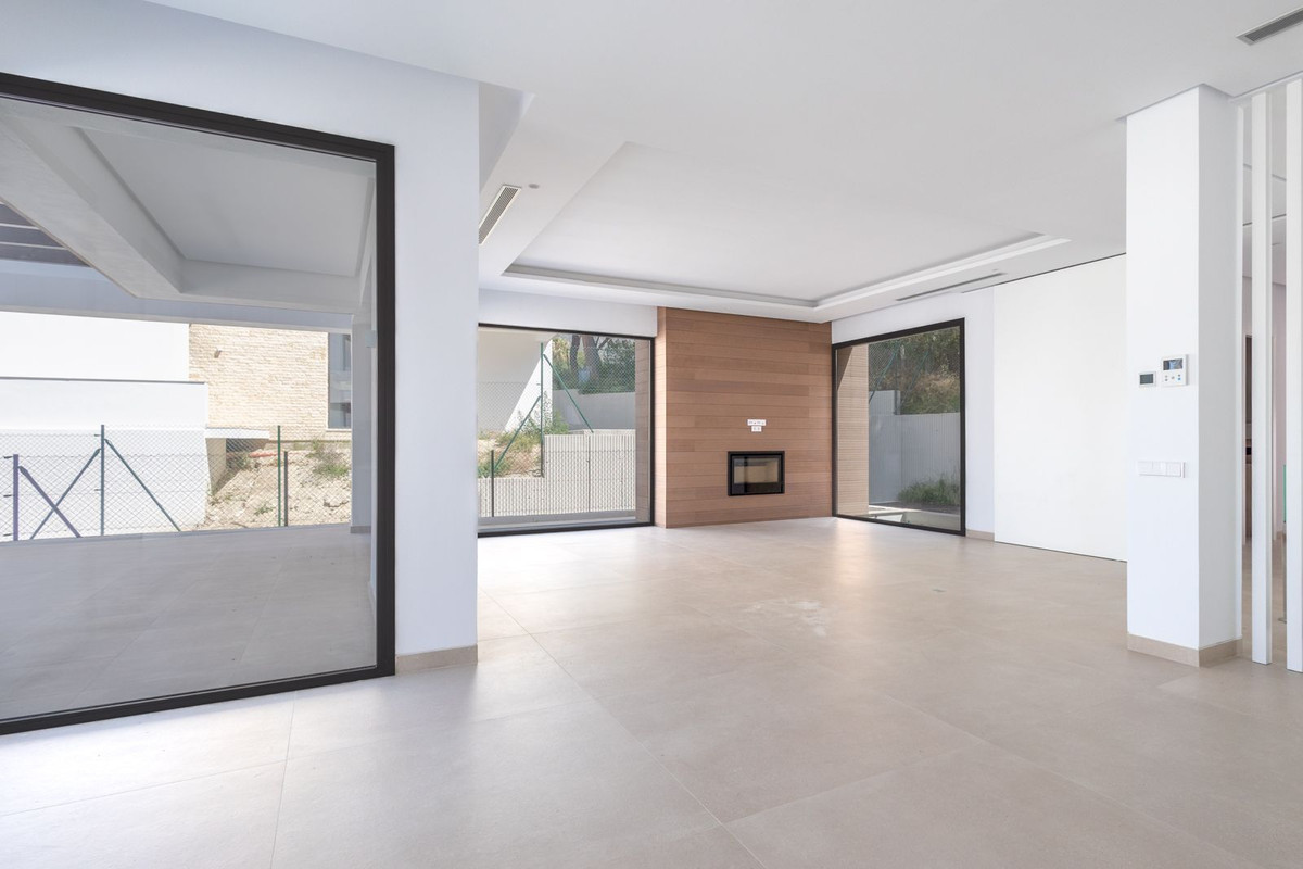 Se vende Villa - Chalet de 4 dormitorios en Costa Del Sol, Málaga, España