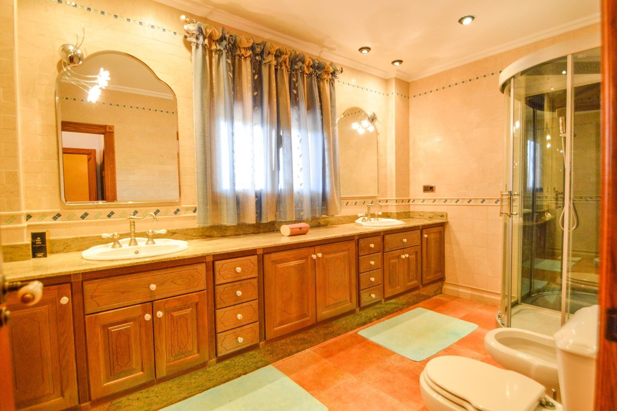 5 Bed Townhouse for sale in La Murada Costa Blanca, Alicante, Spain