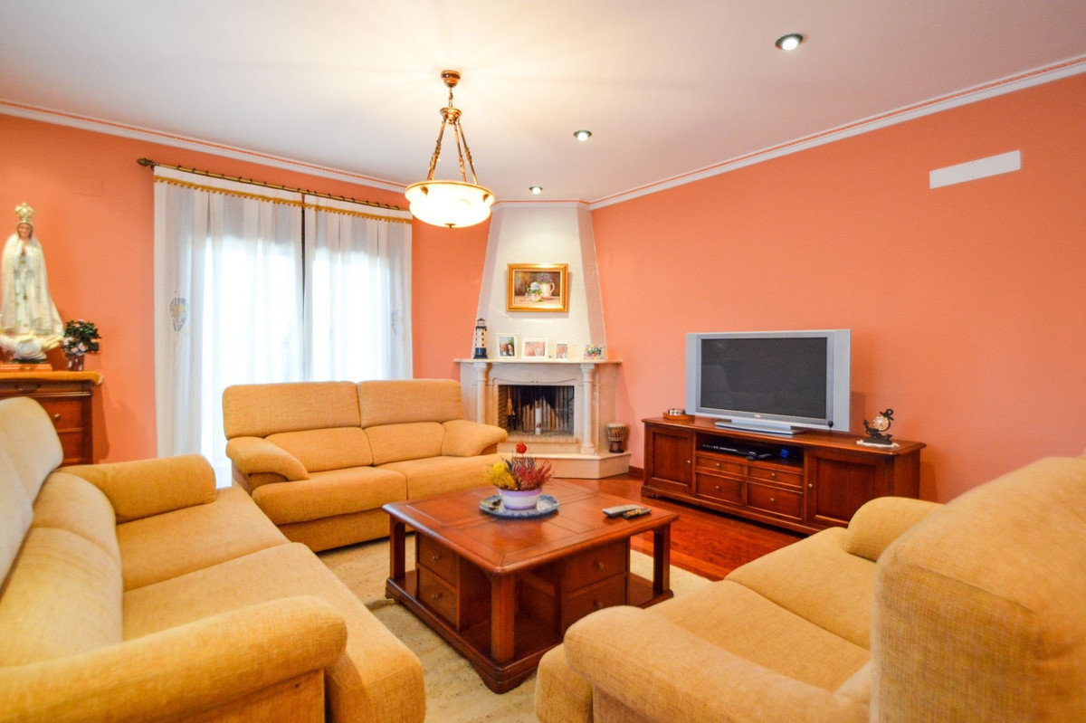 5 Bed Townhouse for sale in La Murada Costa Blanca, Alicante, Spain