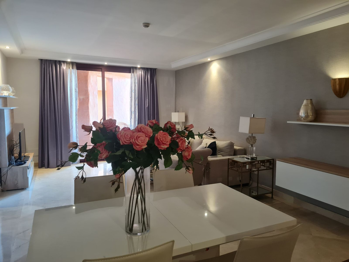 2 Bed Apartment for sale in Estepona Costa Del Sol, Málaga, Spain