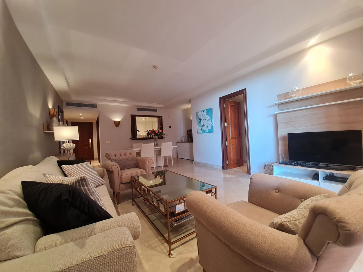 2 Bed Apartment for sale in Estepona Costa Del Sol, Málaga, Spain