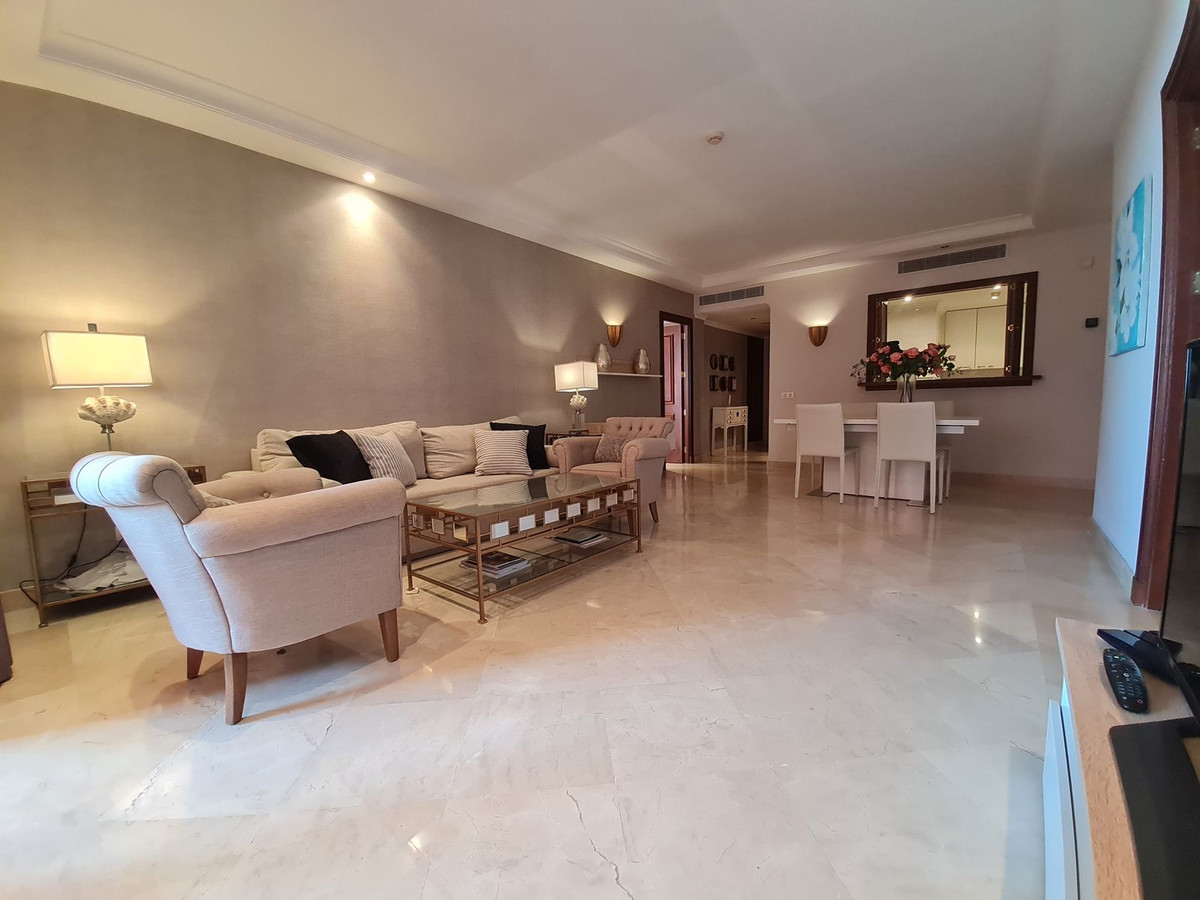 2 Bed Apartment for sale in Estepona Costa Del Sol, Málaga, Spain