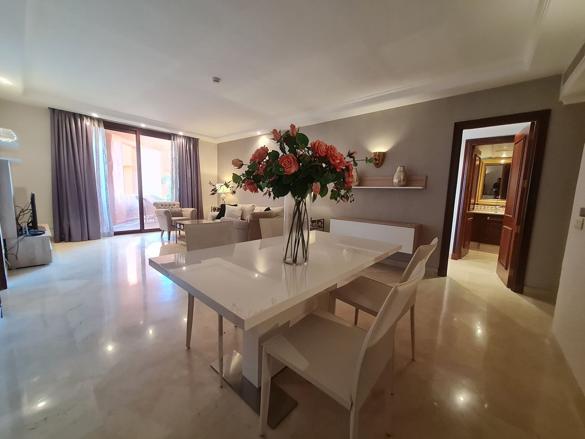 2 Bed Apartment for sale in Estepona Costa Del Sol, Málaga, Spain