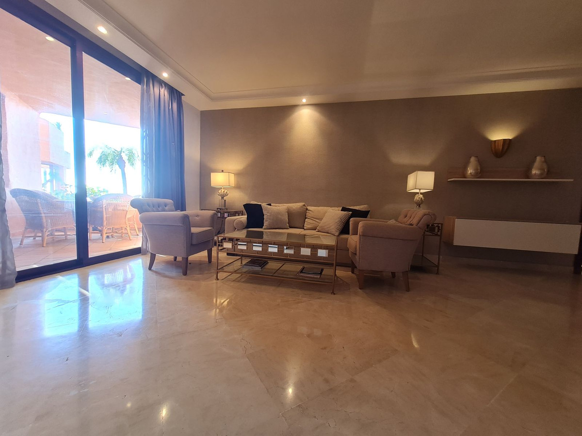 2 Bed Apartment for sale in Estepona Costa Del Sol, Málaga, Spain