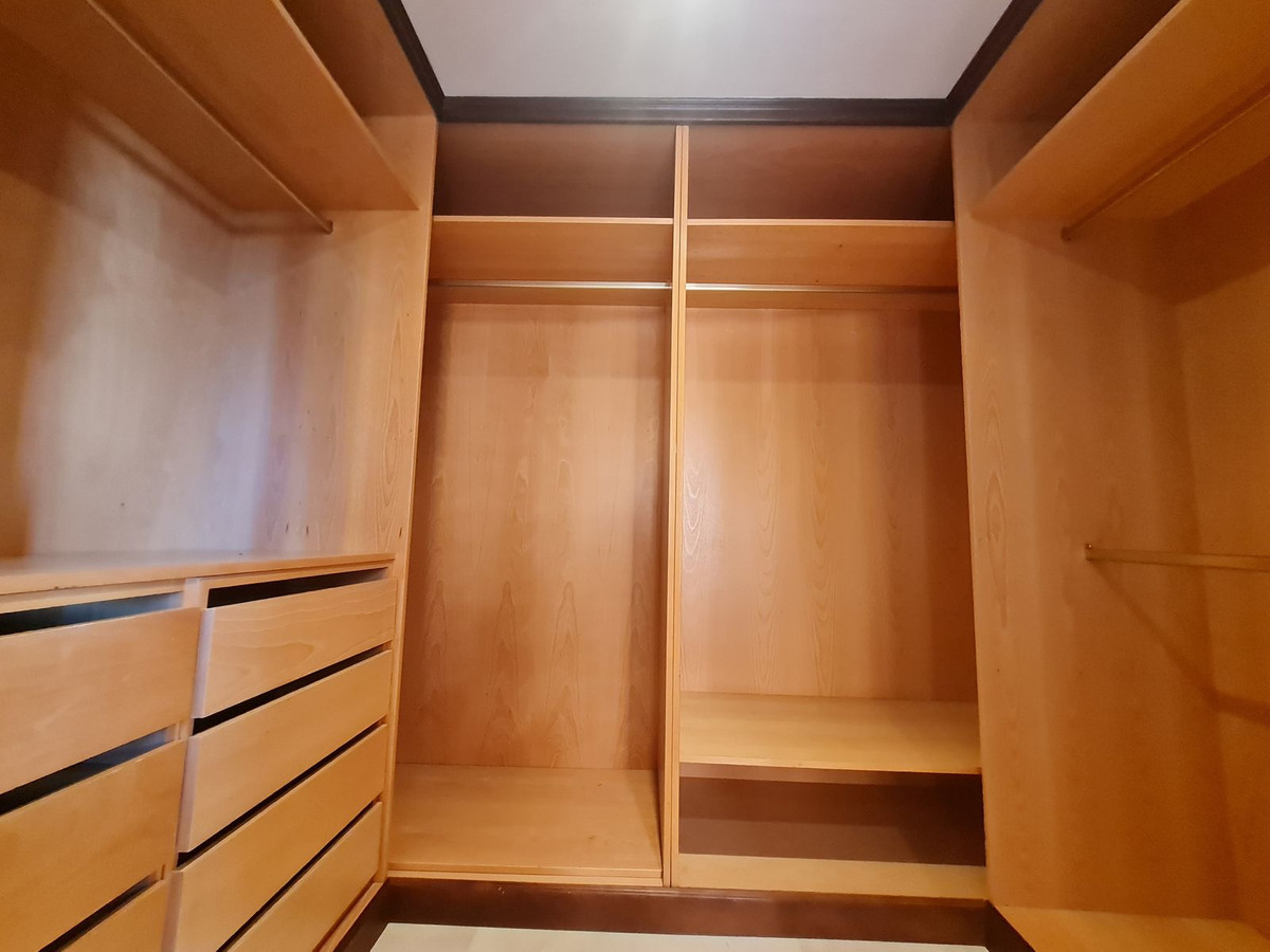 2 Bed Apartment for sale in Estepona Costa Del Sol, Málaga, Spain