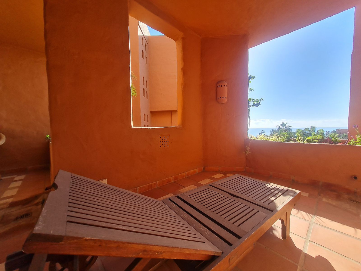 2 Bed Apartment for sale in Estepona Costa Del Sol, Málaga, Spain