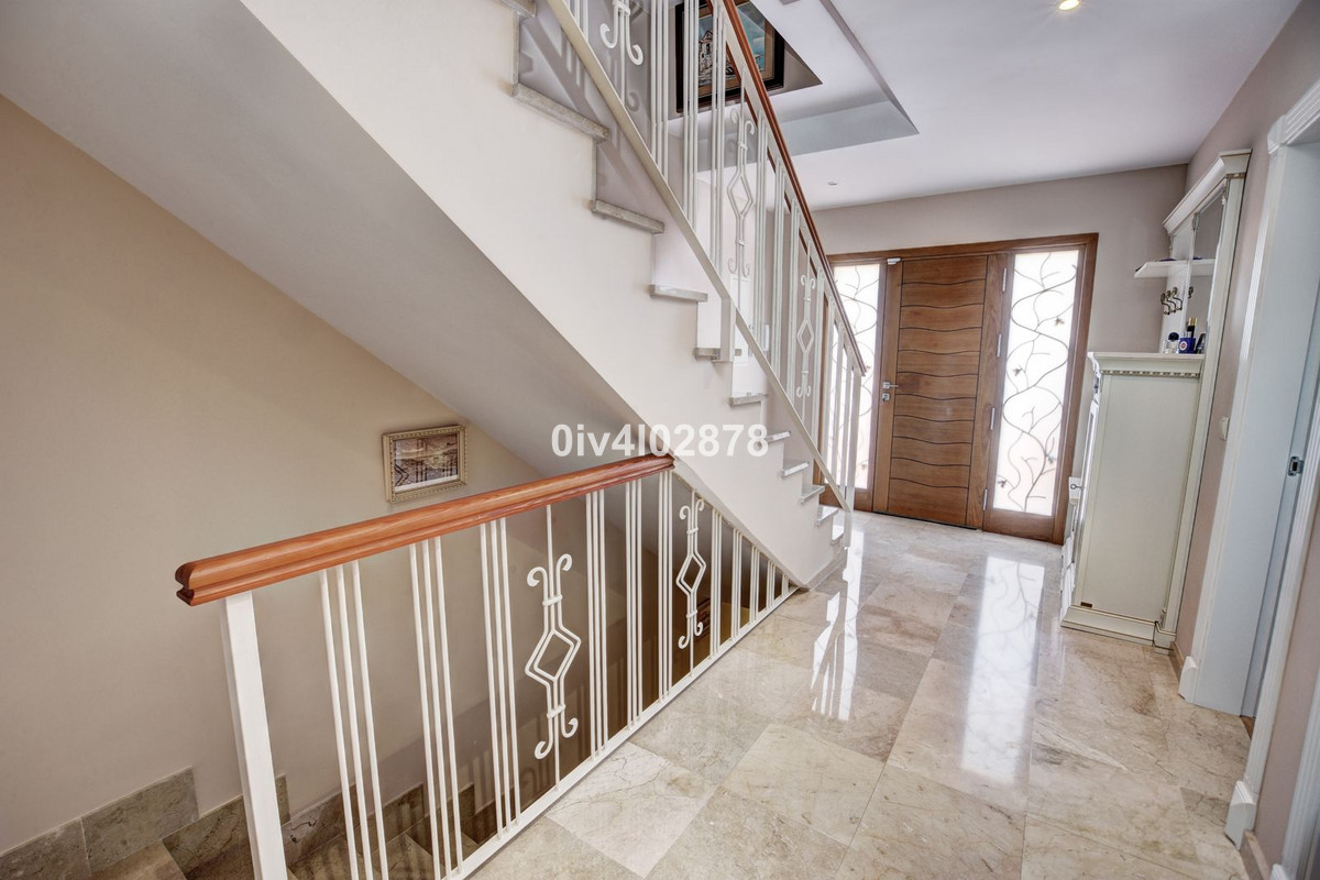 4 Bed Townhouse for sale in Arroyo De La Miel Costa Del Sol, Málaga, Spain