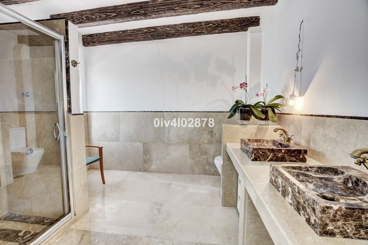 4 Bed Townhouse for sale in Arroyo De La Miel Costa Del Sol, Málaga, Spain