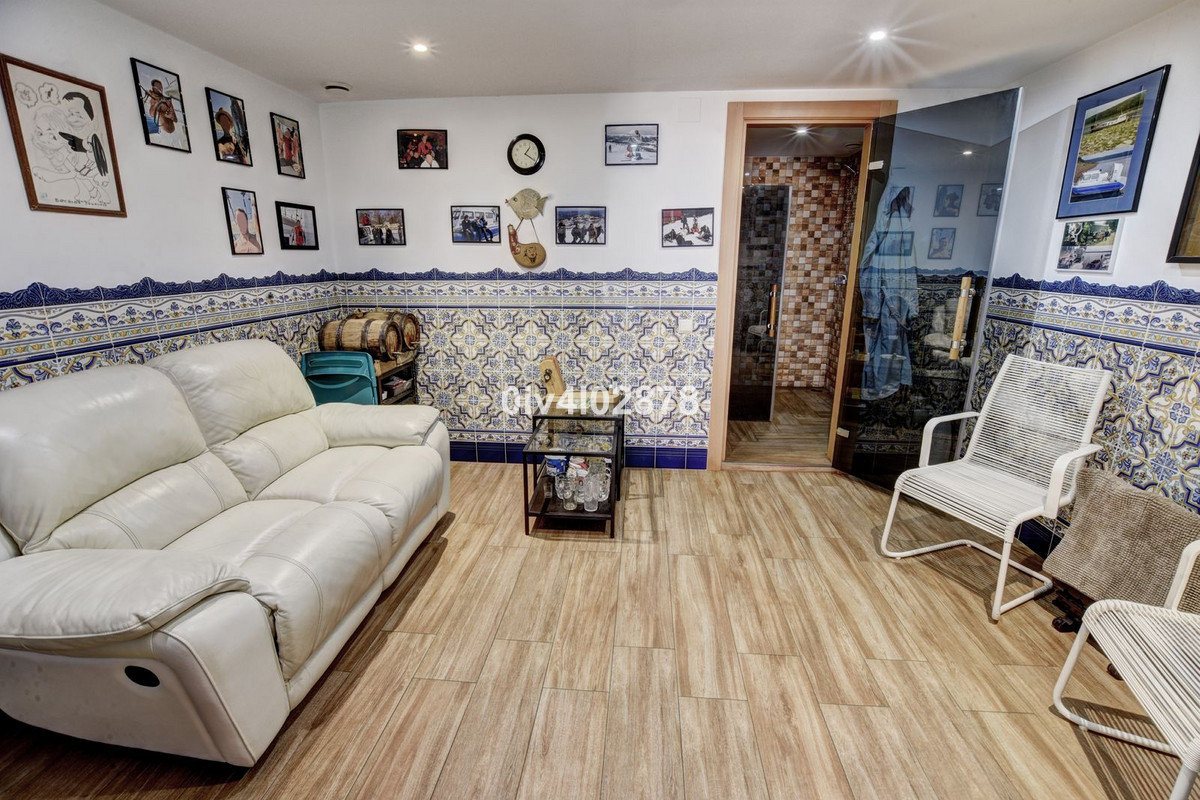 4 Bed Townhouse for sale in Arroyo De La Miel Costa Del Sol, Málaga, Spain