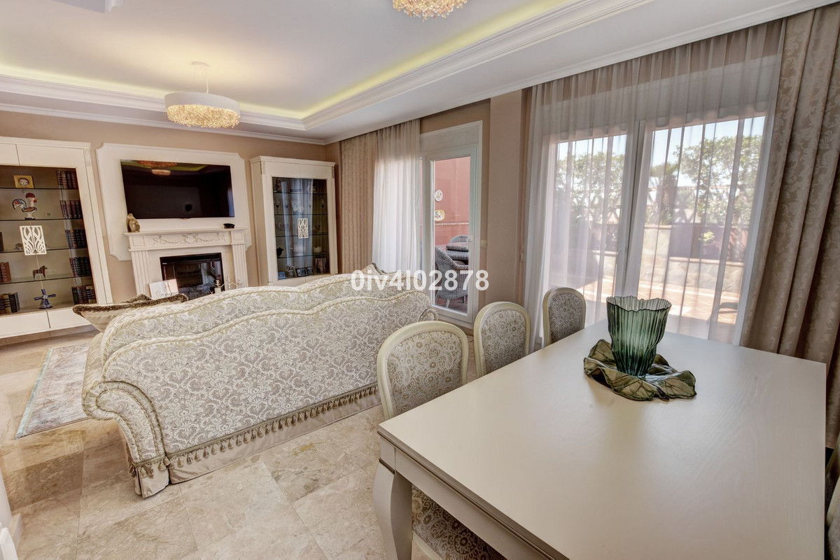 4 Bed Townhouse for sale in Arroyo De La Miel Costa Del Sol, Málaga, Spain