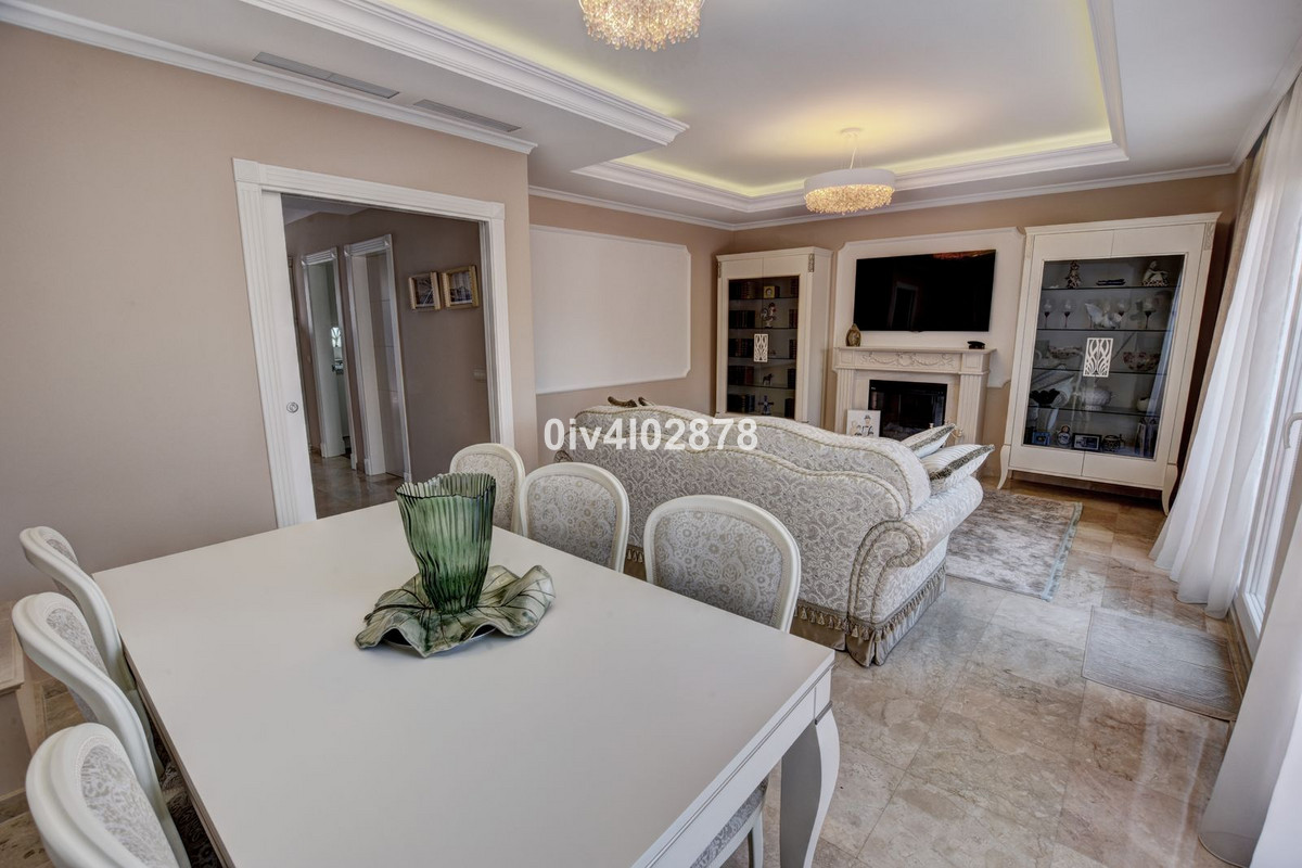 4 Bed Townhouse for sale in Arroyo De La Miel Costa Del Sol, Málaga, Spain