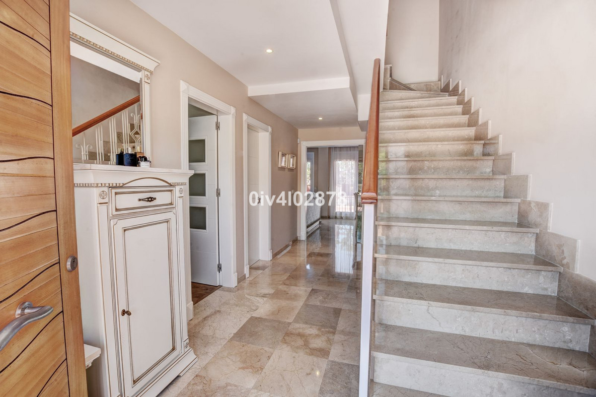 4 Bed Townhouse for sale in Arroyo De La Miel Costa Del Sol, Málaga, Spain