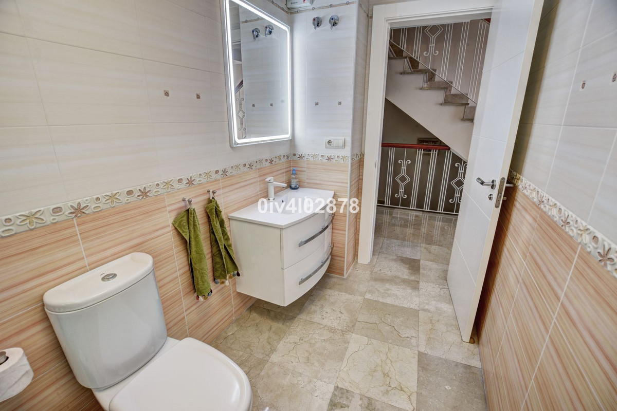 4 Bed Townhouse for sale in Arroyo De La Miel Costa Del Sol, Málaga, Spain