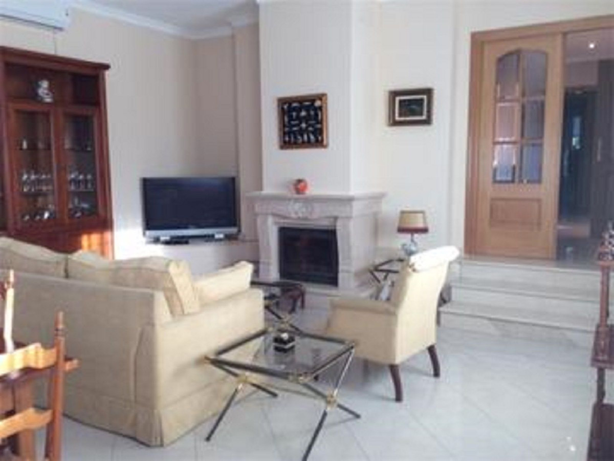 Se vende Villa - Chalet de 6 dormitorios en Costa Del Sol, Málaga, España