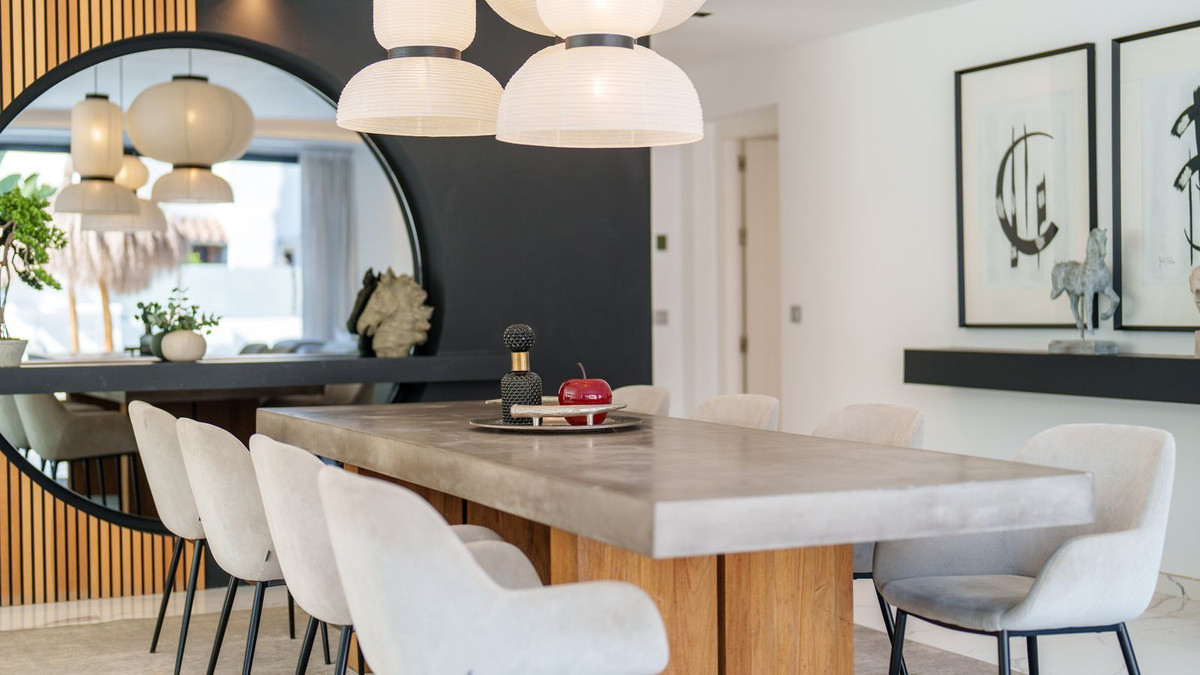 4 Bed Townhouse for sale in Nueva Andalucía Costa Del Sol, Málaga, Spain