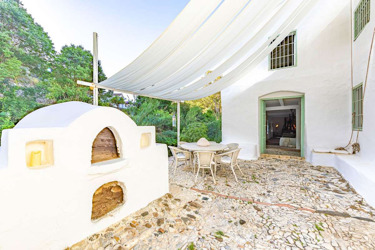 Se vende Finca - Cortijo de 4 dormitorios en Costa Del Sol, Málaga, España