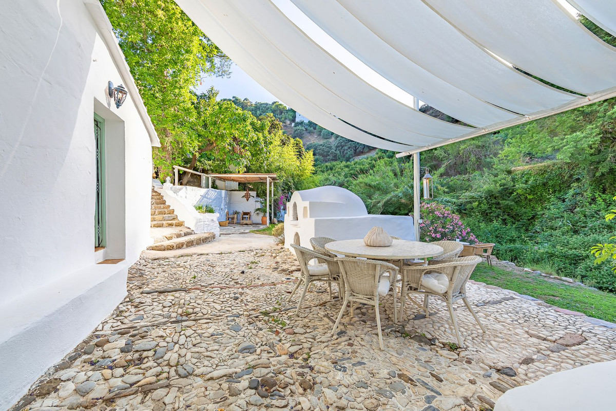 Se vende Finca - Cortijo de 4 dormitorios en Costa Del Sol, Málaga, España