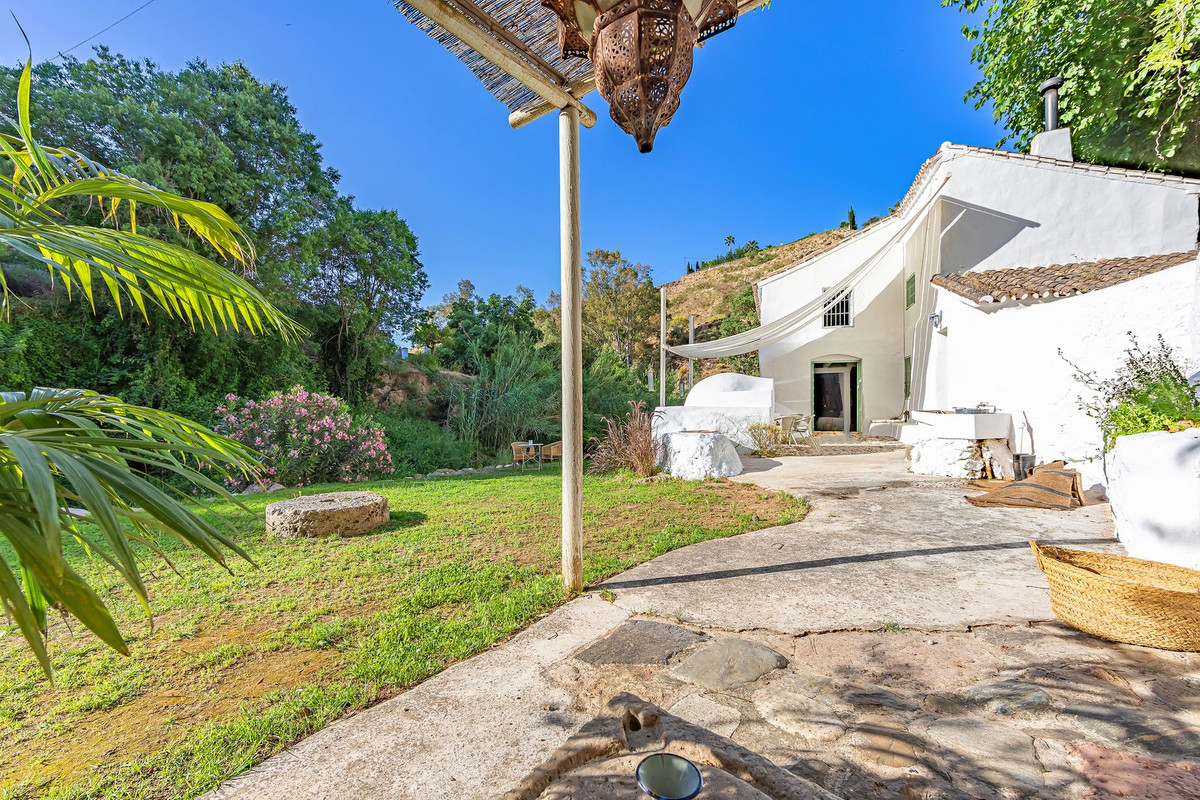 Se vende Finca - Cortijo de 4 dormitorios en Costa Del Sol, Málaga, España