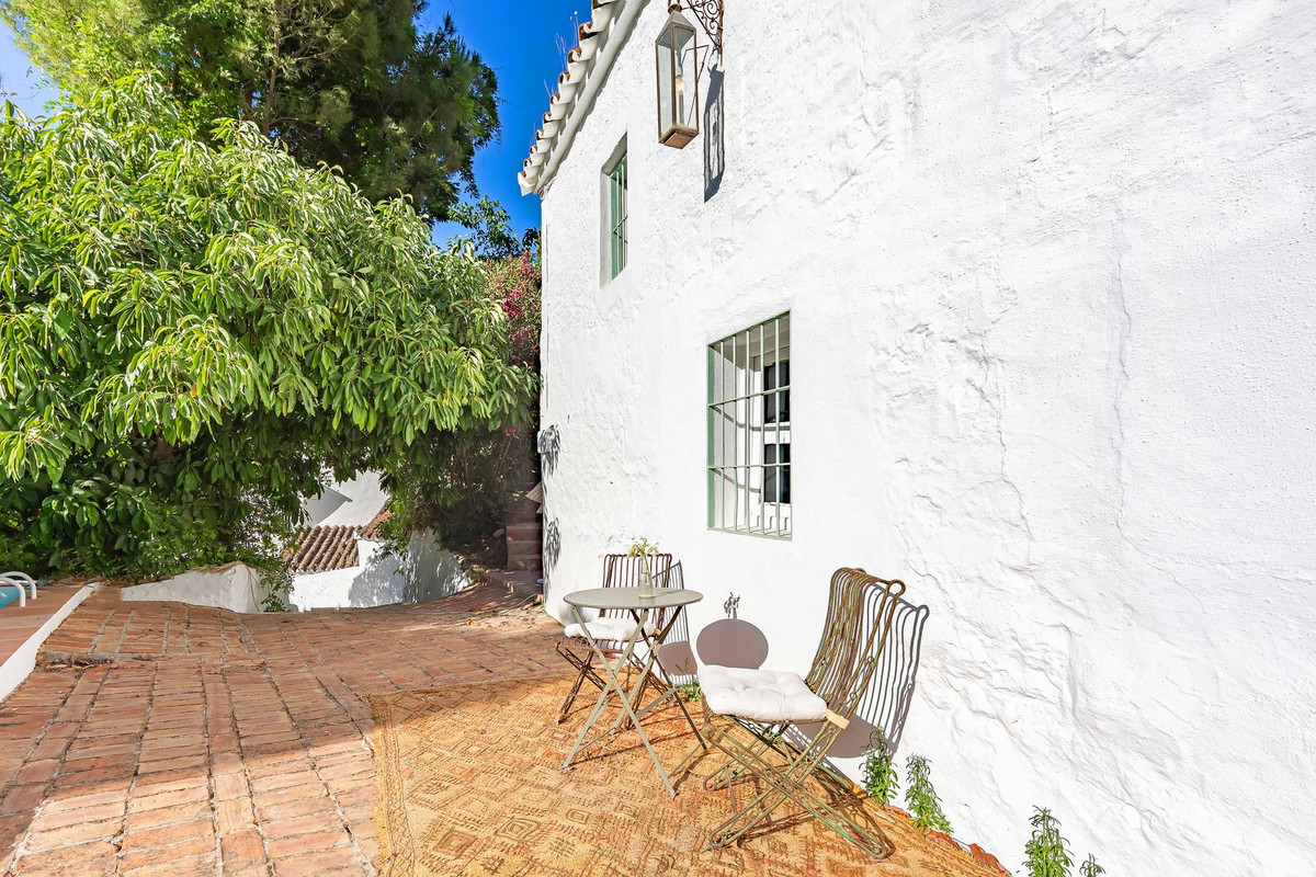 Se vende Finca - Cortijo de 4 dormitorios en Costa Del Sol, Málaga, España