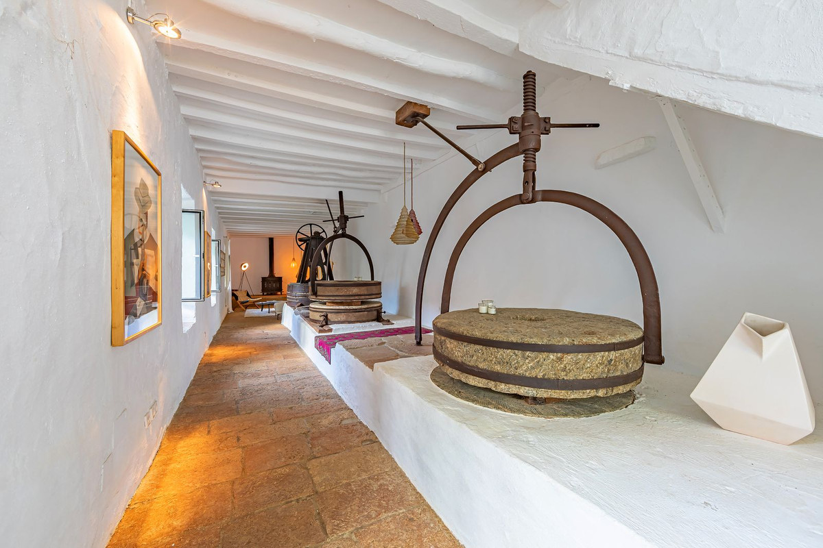 Se vende Finca - Cortijo de 4 dormitorios en Costa Del Sol, Málaga, España