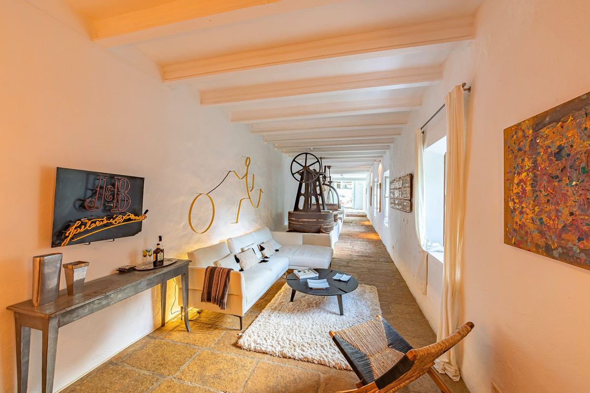 Se vende Finca - Cortijo de 4 dormitorios en Costa Del Sol, Málaga, España