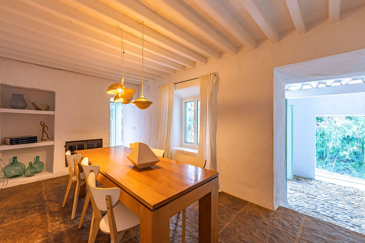 Se vende Finca - Cortijo de 4 dormitorios en Costa Del Sol, Málaga, España