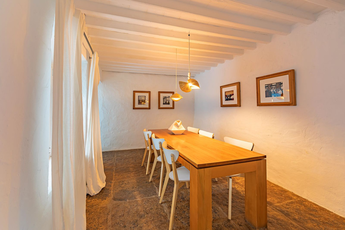 Se vende Finca - Cortijo de 4 dormitorios en Costa Del Sol, Málaga, España